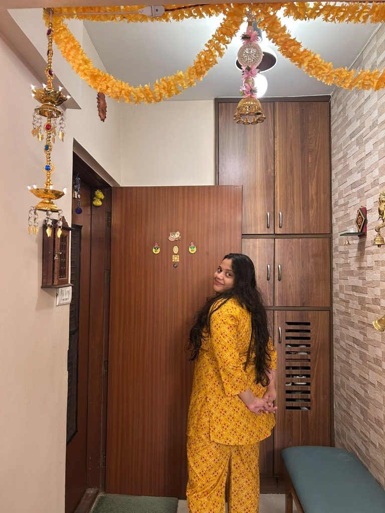 Customer Wearing Shrisaaz